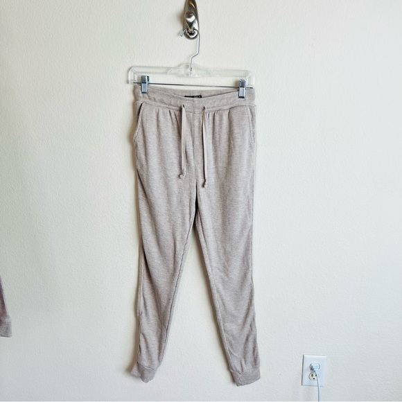 Fashion Nova Oatmeal Knit Hooded Long Sleeve & Jogger Lounge Tracksuit Set - Picture 5 of 9